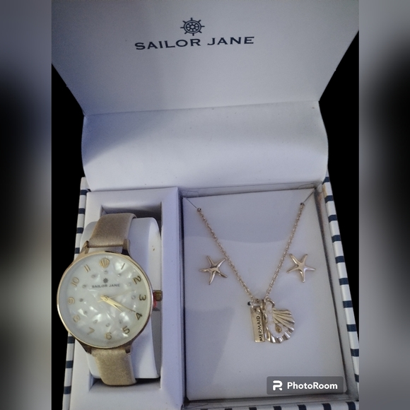 NWT 🔥 BNIB | Sailor Jane watch and necklace with earrings gift set - Picture 3 of 3